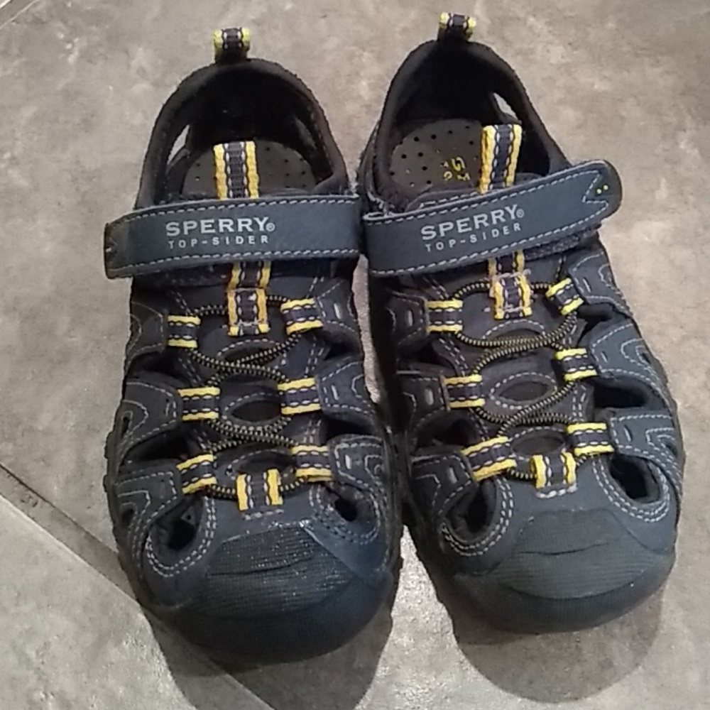 Boys Sperry shoes